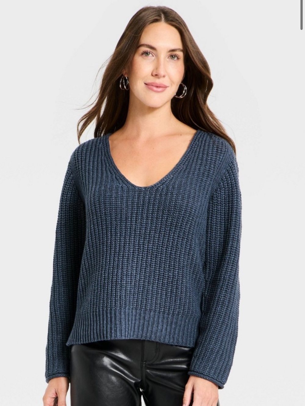Universal Thread Womens Slate Blue V-Neck Chunky Knit Sweater